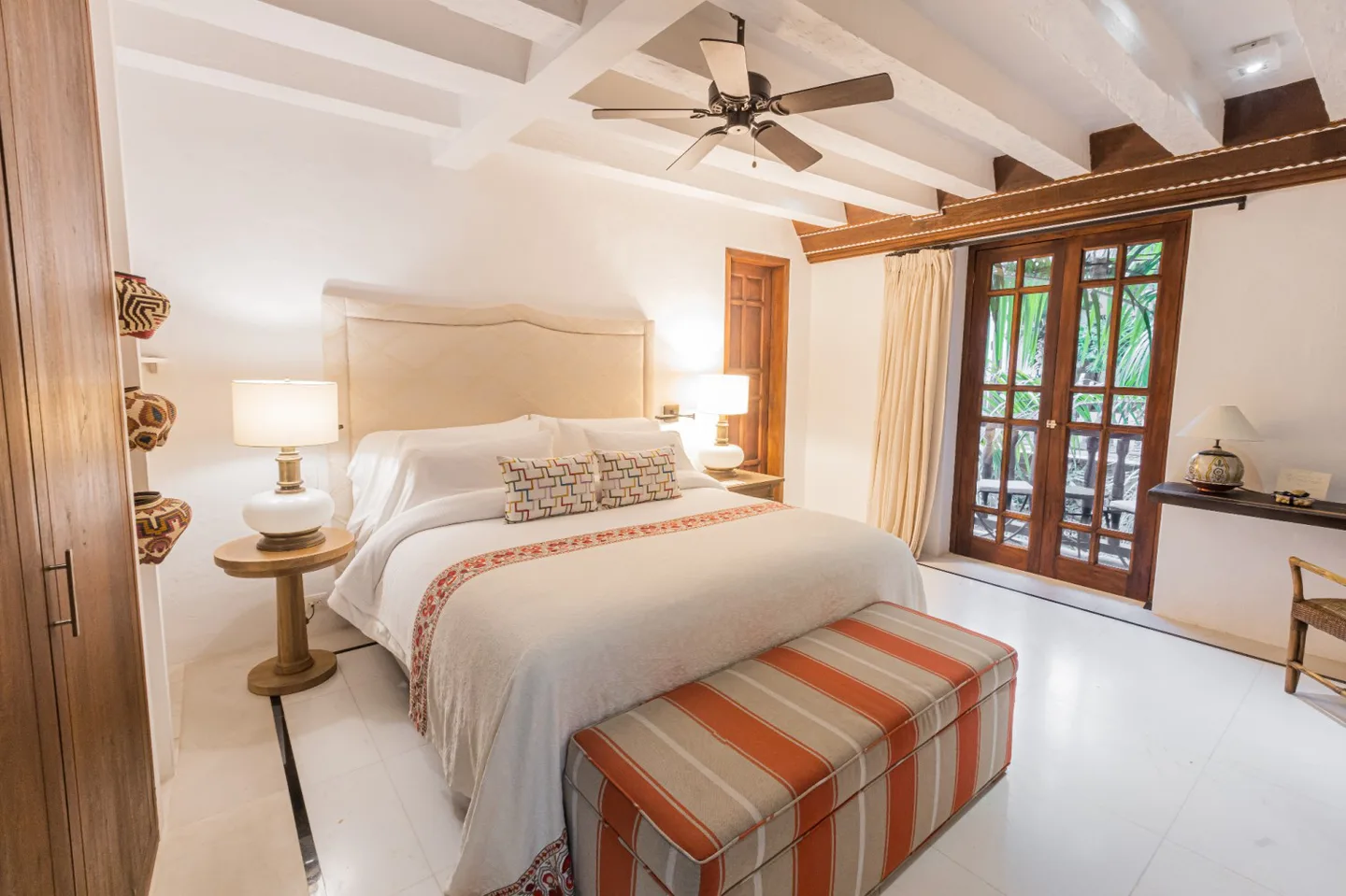 Bedroom — Deluxe — Casa de la Renta, Cartagena